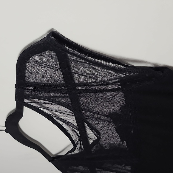 WHITE HOUSE BLACK MARKET Sheer Shoulder Swiss Dot w/ Abstract Design Top Size S - Picture 10 of 12